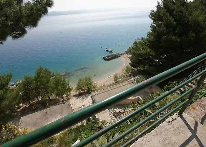 75-5 Апартаменты *