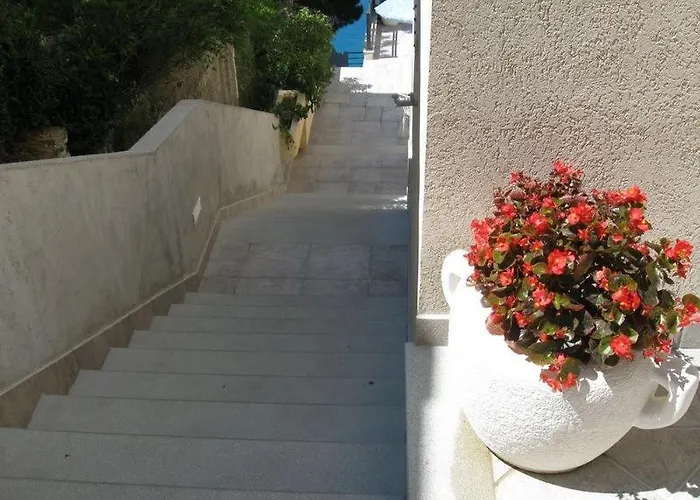 75-5 Appartamento Brela